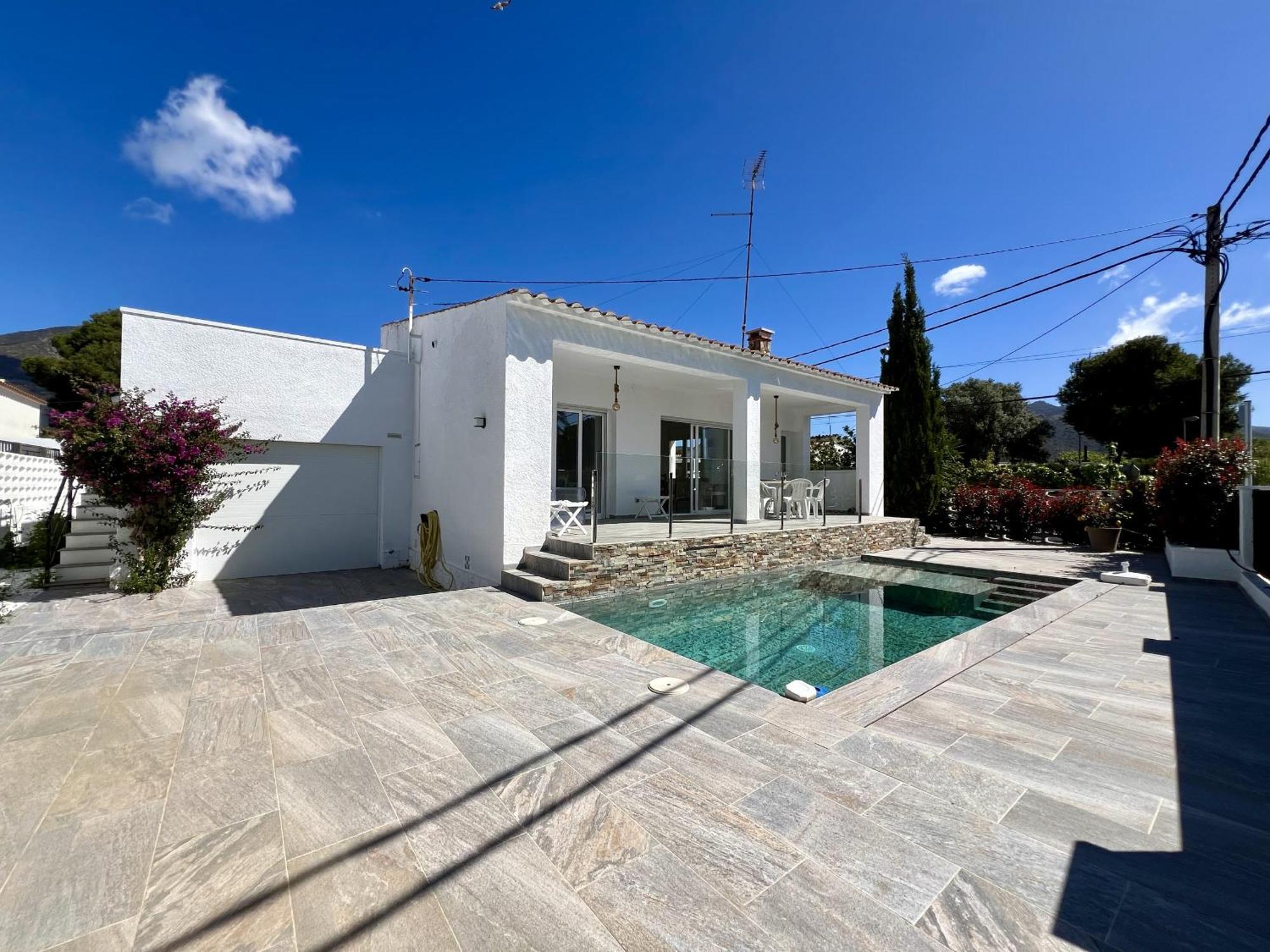 Montsia 23 - Casa Con Piscina Privada En *